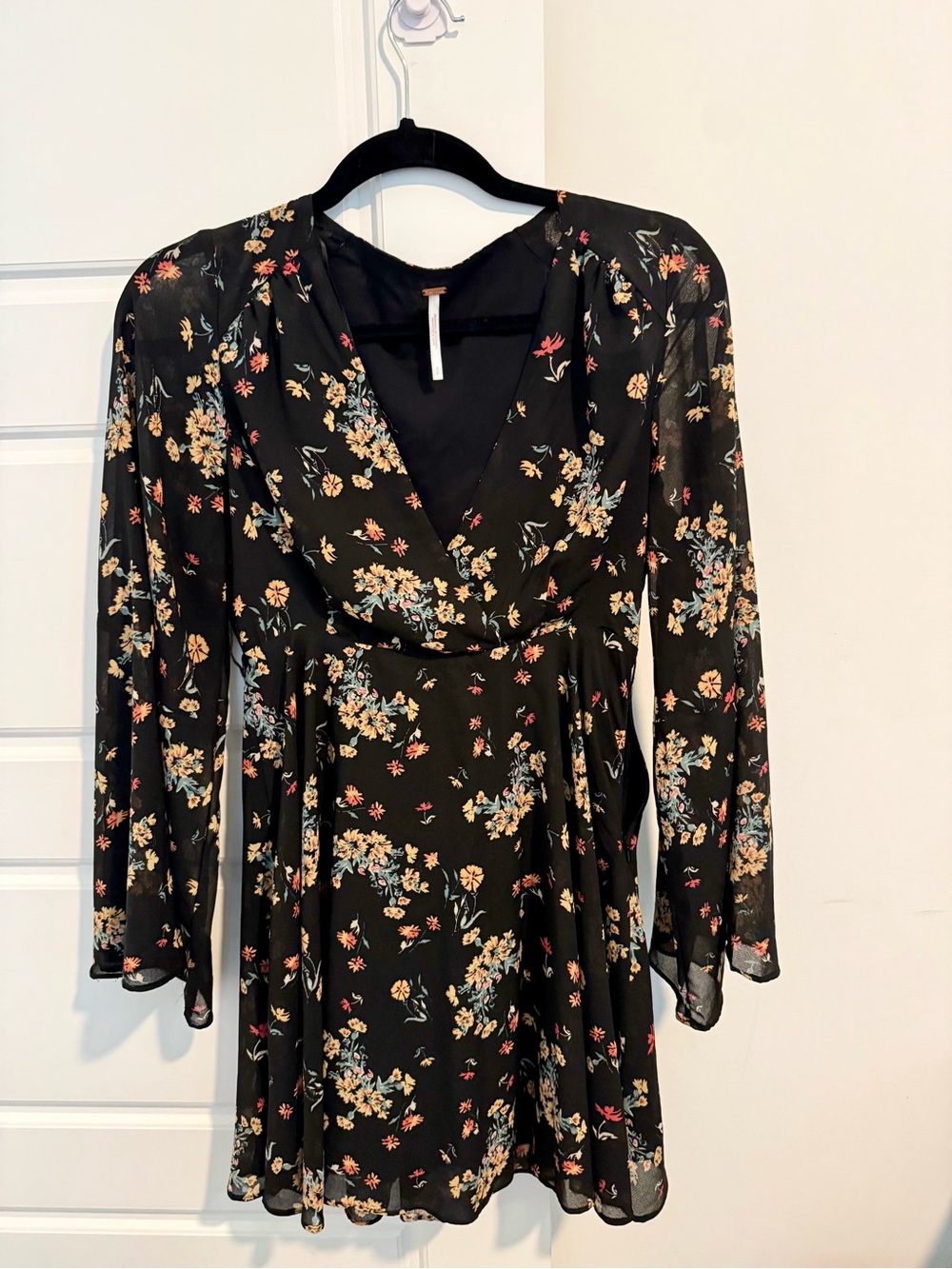Free People Black Floral V-Neck Long Sleeve Dress